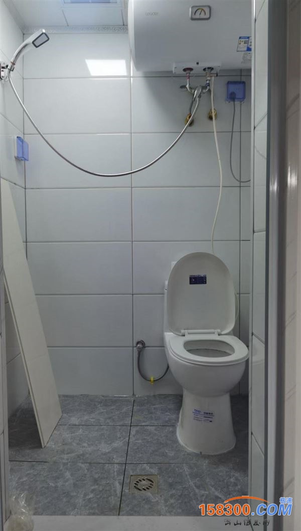 馨源小区房屋《出租出售》