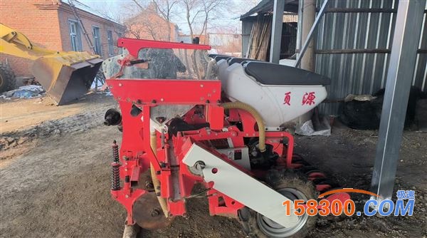 24款顺源气吸播种机