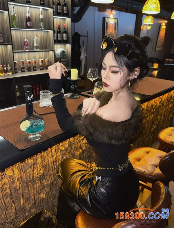 蚂蚁小厮酒馆