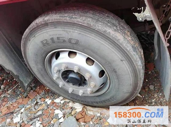载货车前四后四高栏车260马力江淮格尔发K5