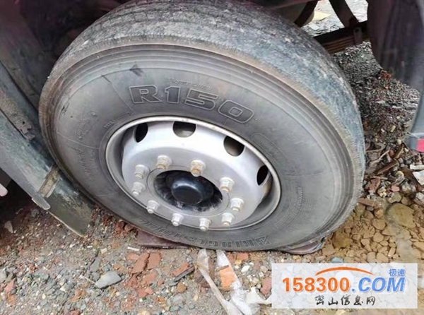 载货车前四后四高栏车260马力江淮格尔发K5