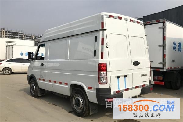 东风多利卡面包冷藏车 厂家低价处理