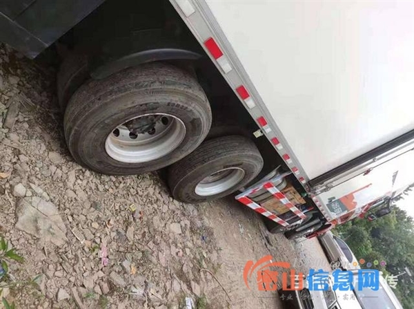 解放JH6前四后八冷藏车420马力18年10月