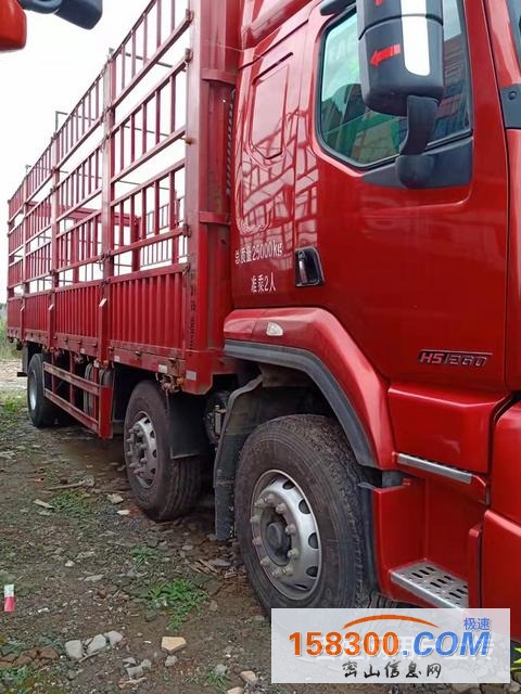 车况精品260马力乘龙H5前四后四载货车,首付5万