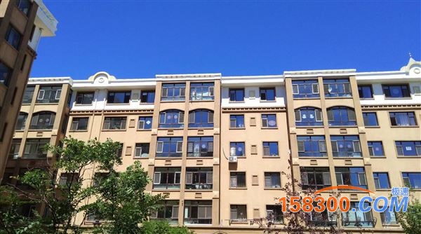 山水华庭吉房出售